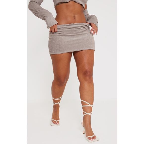 NWT Pretty Little Thing Taupe Soft Towelling Terry Cloth Mini Skirt Women's 8 - Picture 1 of 9